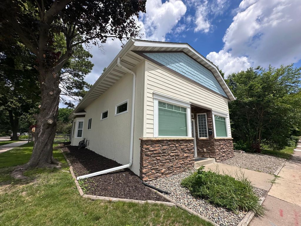 1701 Lowry Avenue NE, Minneapolis, MN 55418 — photo 2
