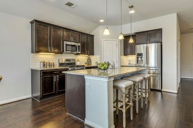 5861 Casstello DR, Round Rock, TX 78665