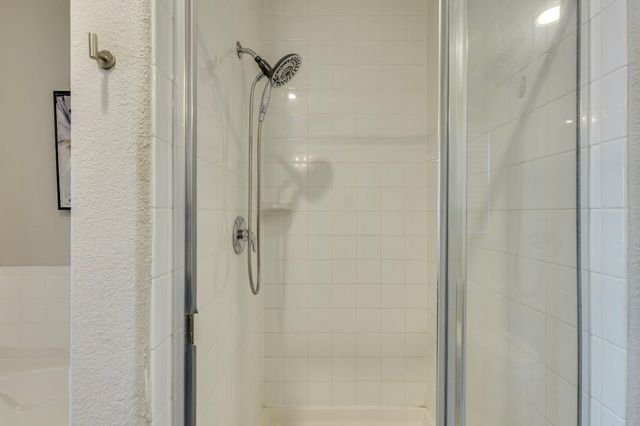 5861 Casstello DR, Round Rock, TX 78665