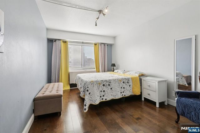 150 Overlook Avenue 7F, Hackensack, NJ 07601