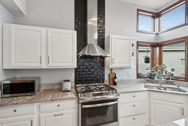 5735 Longford Terrace, Fitchburg, WI 53711