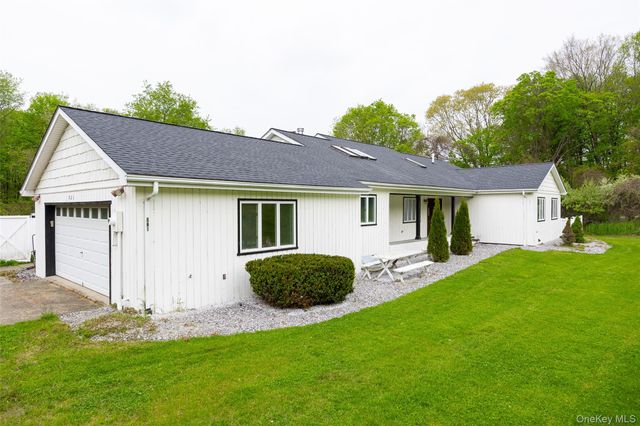 921 W Dover Road, Pawling, NY 12564