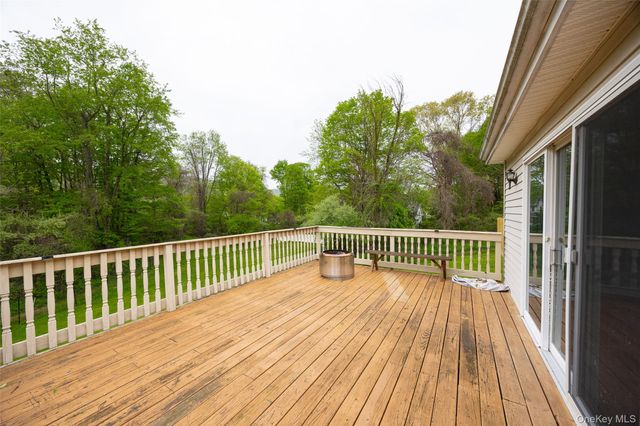 921 W Dover Road, Pawling, NY 12564