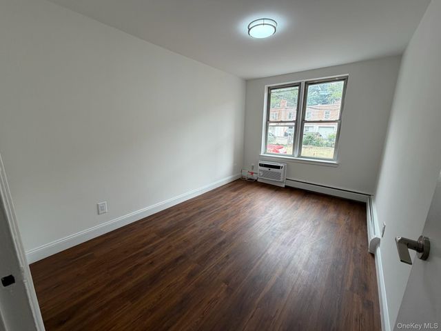 134-05 Dahlia Avenue 1Fl, Flushing, NY 11355