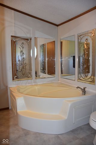 7495 Meadowview Lane, Martinsville, IN 46151