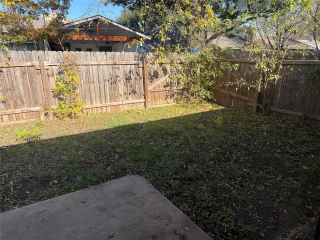 4702 Rocking Chair RD, Austin, TX 78744