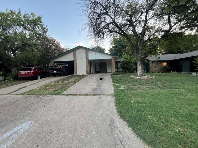 4702 Rocking Chair RD, Austin, TX 78744