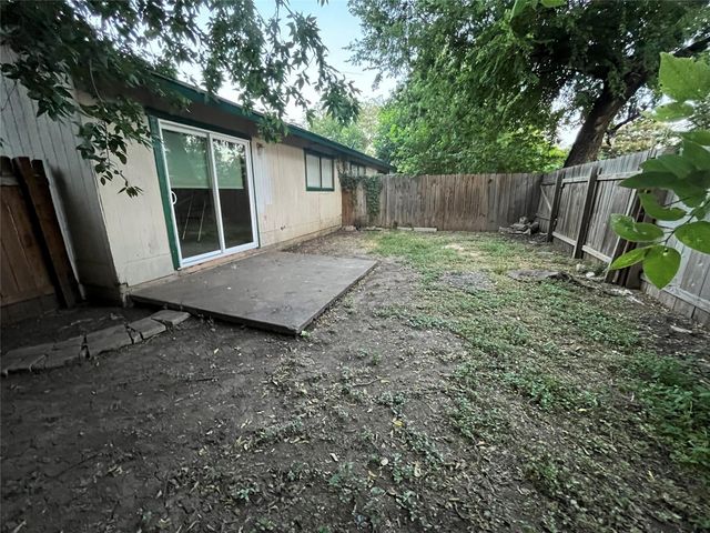 4702 Rocking Chair RD, Austin, TX 78744