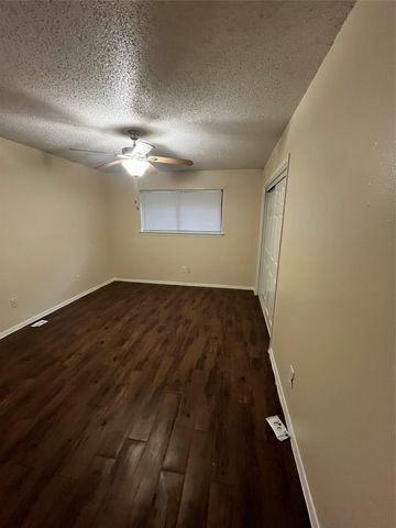 4702 Rocking Chair RD, Austin, TX 78744