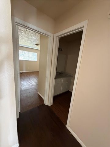 4702 Rocking Chair RD, Austin, TX 78744
