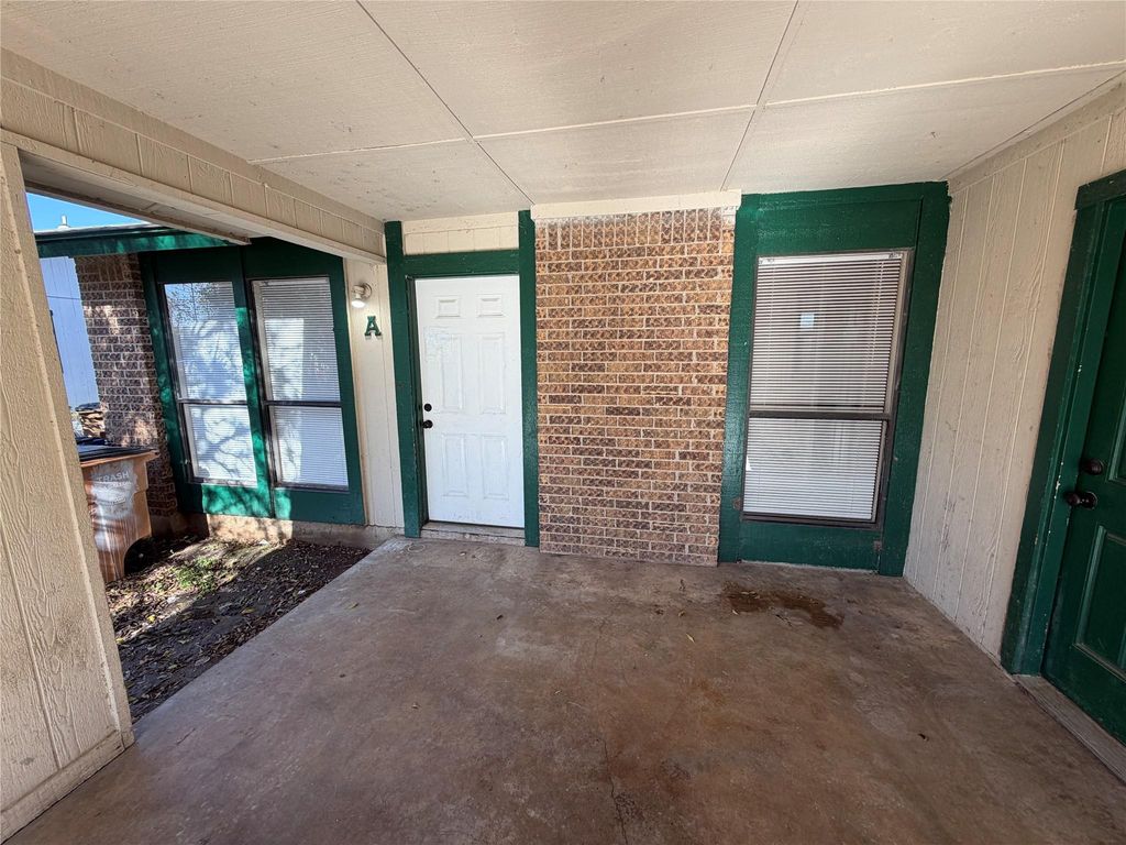 4702 Rocking Chair RD, Austin, TX 78744