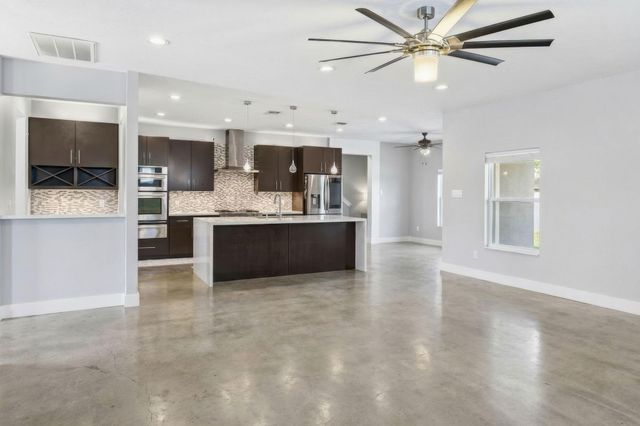 4203 Majestic Drive, Baytown, TX 77523