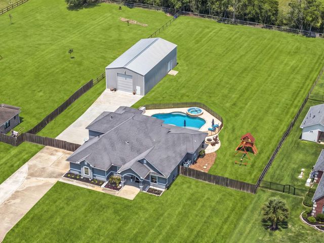4203 Majestic Drive, Baytown, TX 77523