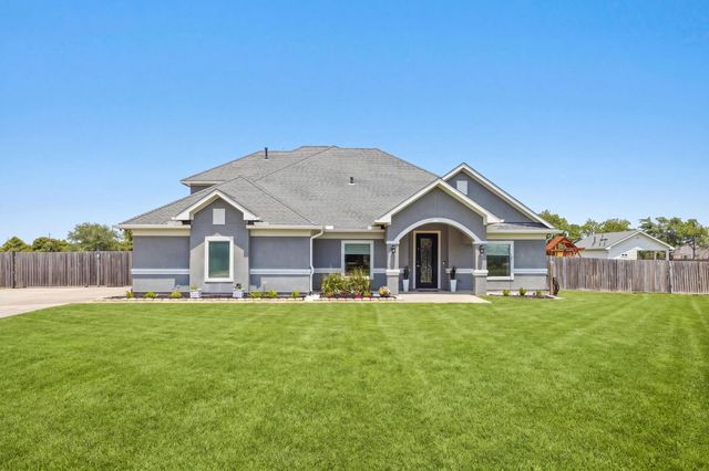 4203 Majestic Drive, Baytown, TX 77523