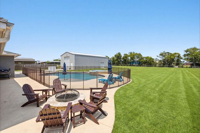 4203 Majestic Drive, Baytown, TX 77523