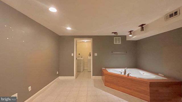 1130 JACKSON ST, Philadelphia, PA 19148