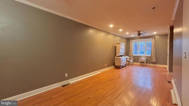 1130 JACKSON ST, Philadelphia, PA 19148