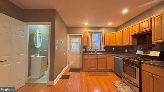 1130 JACKSON ST, Philadelphia, PA 19148