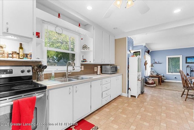 1219 Victor Avenue, Lansing, MI 48910