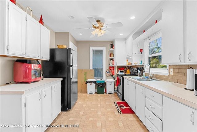1219 Victor Avenue, Lansing, MI 48910