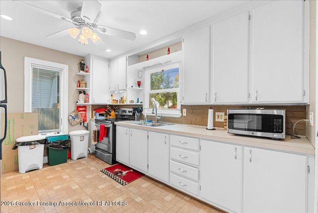 1219 Victor Avenue, Lansing, MI 48910