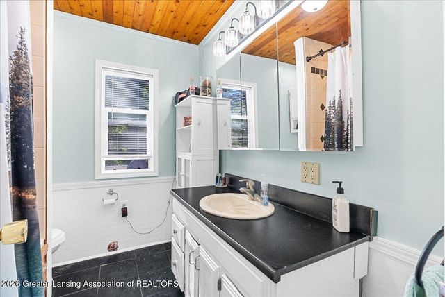 1219 Victor Avenue, Lansing, MI 48910