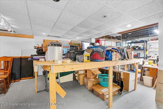 1219 Victor Avenue, Lansing, MI 48910