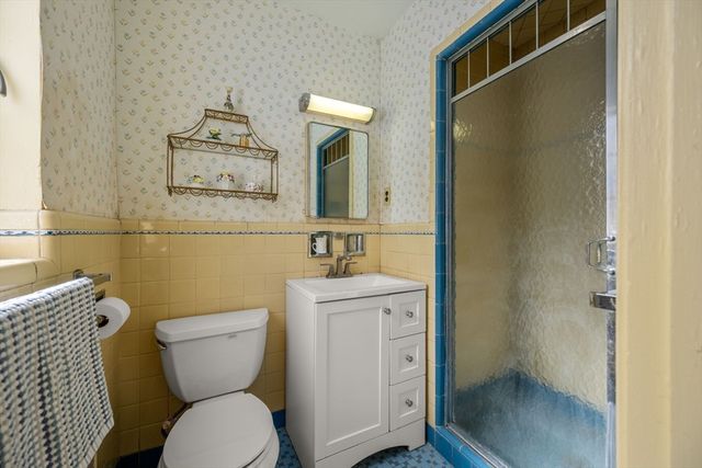 130 Fairway Rd, Brookline, MA 02467