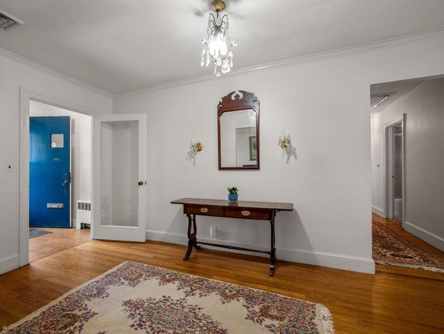 130 Fairway Rd, Brookline, MA 02467