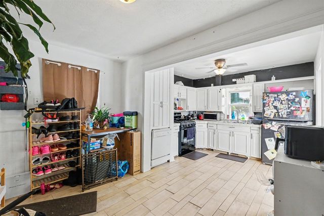 900 SW 40th Street, Wyoming, MI 49509