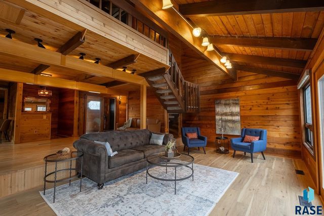 2320 S Southeastern Ave Avenue, Sioux Falls, SD 57103