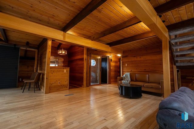 2320 S Southeastern Ave Avenue, Sioux Falls, SD 57103