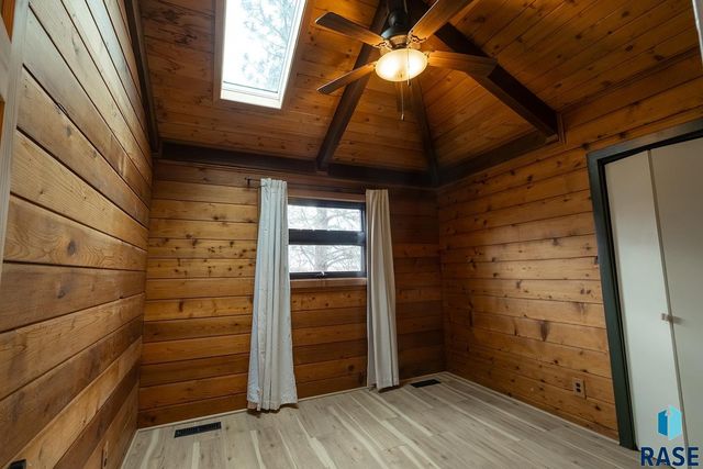 2320 S Southeastern Ave Avenue, Sioux Falls, SD 57103