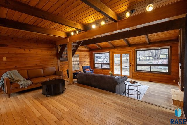 2320 S Southeastern Ave Avenue, Sioux Falls, SD 57103