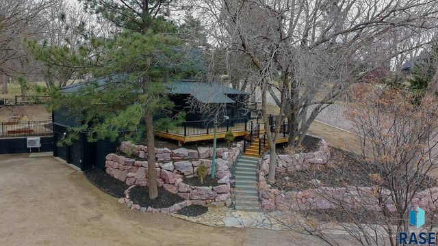 2320 S Southeastern Ave Avenue, Sioux Falls, SD 57103