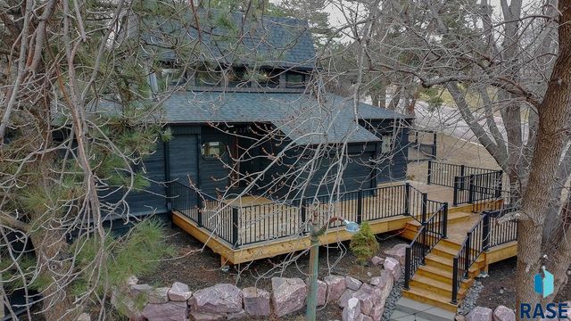 2320 S Southeastern Ave Avenue, Sioux Falls, SD 57103