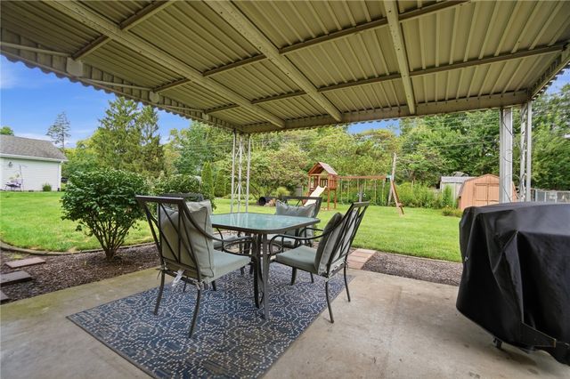 328 Beckenham Road, Englewood, OH 45322
