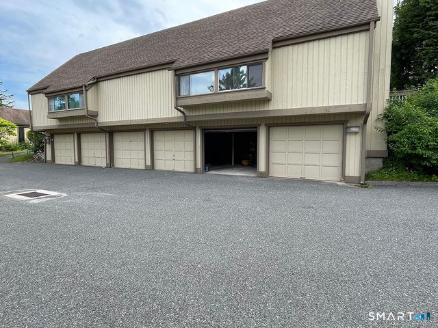 184 Heritage Village A, Southbury, CT 06488