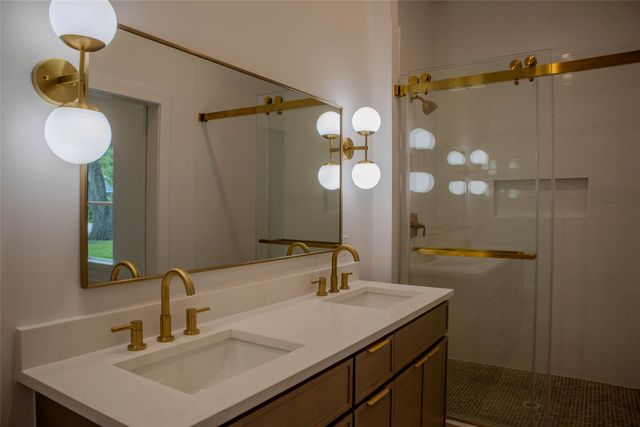 506 N Monroe, Kaufman, TX 75142