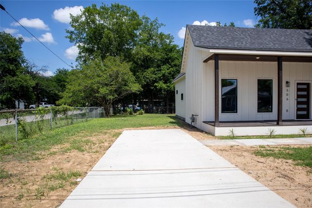 506 N Monroe, Kaufman, TX 75142