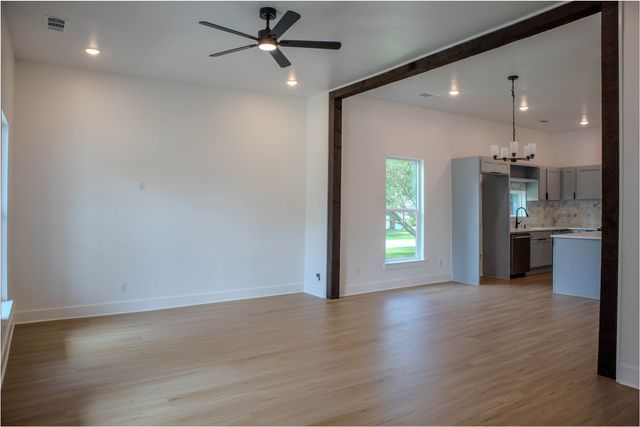 506 N Monroe, Kaufman, TX 75142