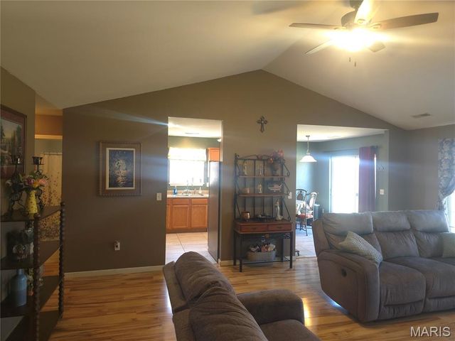 223 Settlers Pass, Waynesville, MO 65583