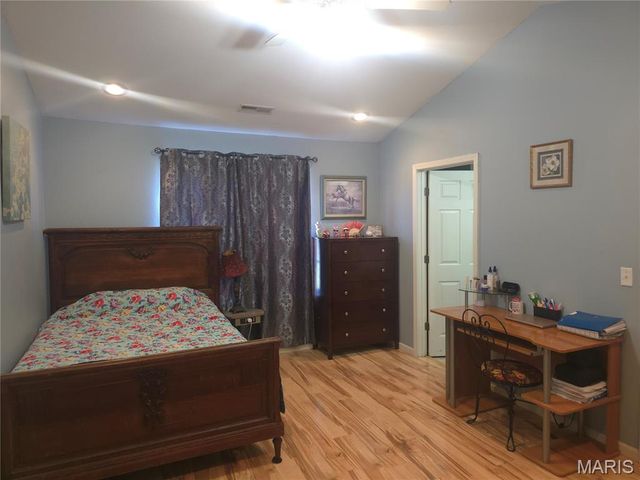 223 Settlers Pass, Waynesville, MO 65583