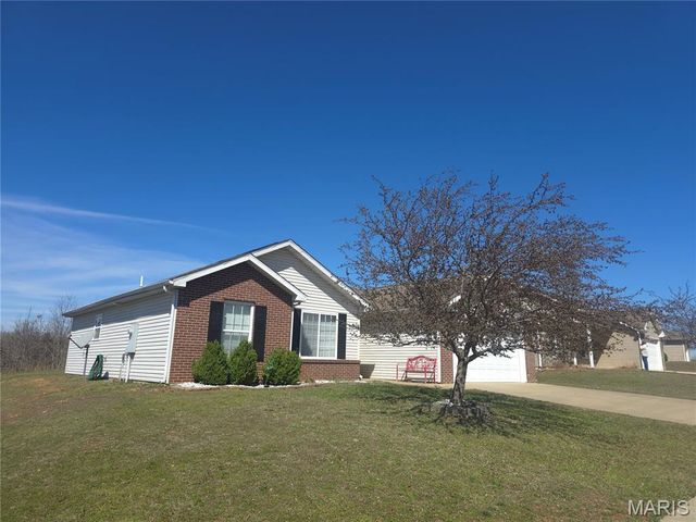 223 Settlers Pass, Waynesville, MO 65583