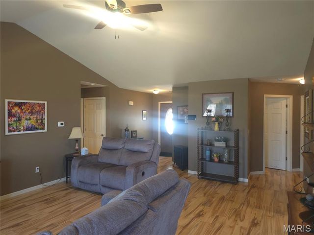 223 Settlers Pass, Waynesville, MO 65583