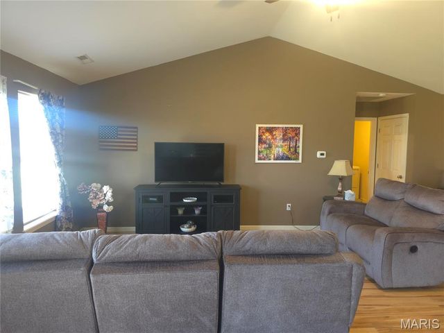 223 Settlers Pass, Waynesville, MO 65583