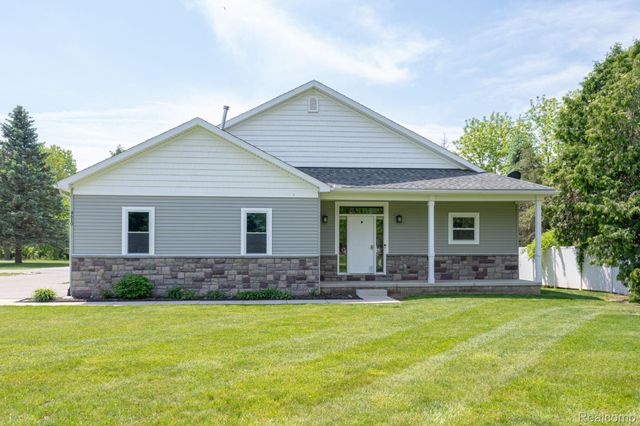 4610 Clyde Road, Oceola Township, MI 48855