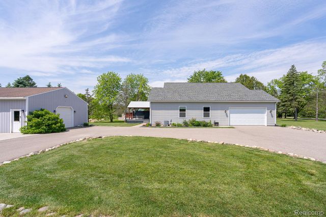 4610 Clyde Road, Oceola Township, MI 48855