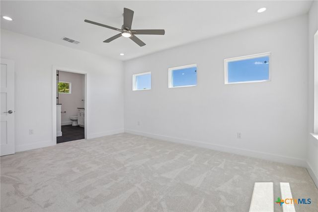 1301 Low Branch Lane 9, Leander, TX 78641