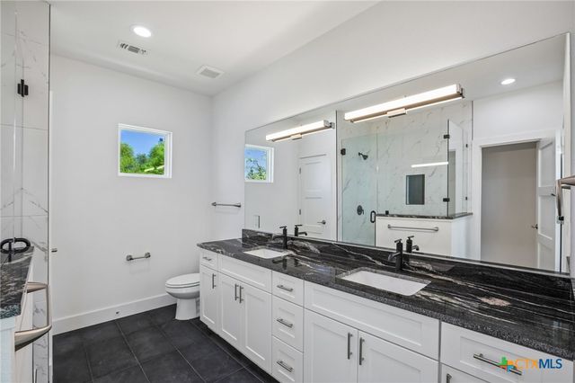 1301 Low Branch Lane 9, Leander, TX 78641